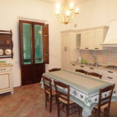La Terrazza Apartment Palaia Exterior foto