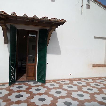 La Terrazza Apartment Palaia Exterior foto
